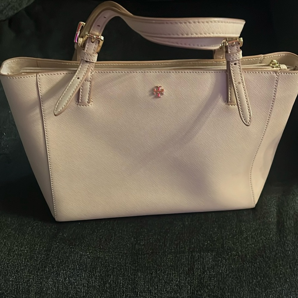 Tory Burch Emerson Tote EUC